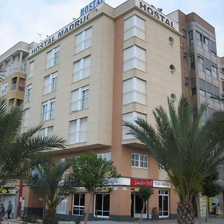 Hostal Madruga Elche Bagian luar foto
